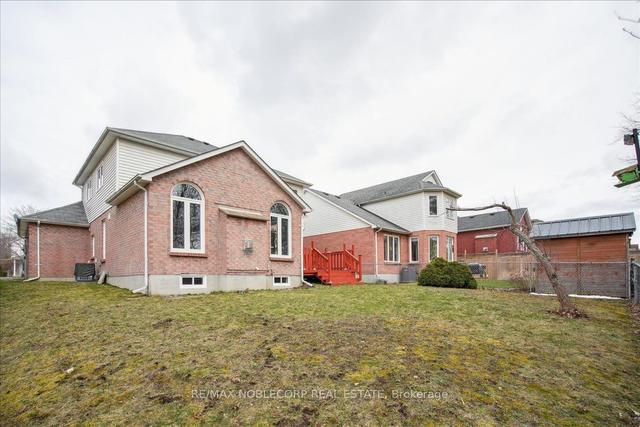 494 Safari Dr, House detached with 3 bedrooms, 3 bathrooms and 6 parking in Oshawa ON | Image 30