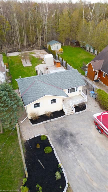 7 Andrews Cres E/S, House detached with 2 bedrooms, 1 bathrooms and 6 parking in Central Huron ON | Image 21