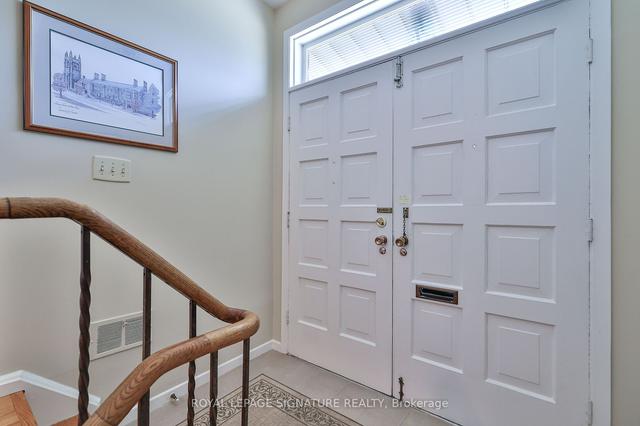 24 Aldenham Cres, House detached with 5 bedrooms, 3 bathrooms and 6 parking in Toronto ON | Image 12