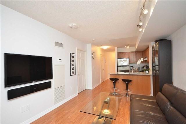 1605 - 220 Forum Dr, Condo with 2 bedrooms, 2 bathrooms and 1 parking in Mississauga ON | Image 7