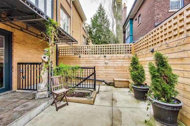 1b Lynwood Ave, House attached with 3 bedrooms, 4 bathrooms and 3 parking in Toronto ON | Image 24
