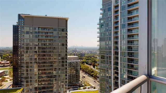 2002 - 70 Forest Manor Rd, Condo with 3 bedrooms, 2 bathrooms and 1 parking in Toronto ON | Image 5