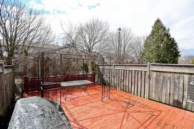60 Macintyre Lane, Townhouse with 3 bedrooms, 2 bathrooms and 1 parking in Ajax ON | Image 18