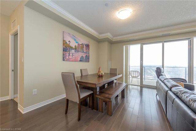 1806 - 330 Ridout Street N, House attached with 2 bedrooms, 2 bathrooms and 1 parking in London ON | Image 4