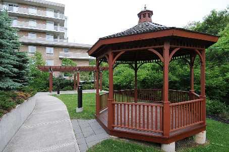 303 - 350 Mill Rd, Condo with 2 bedrooms, 3 bathrooms and 1 parking in Toronto ON | Image 8