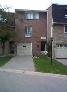 52 - 621 Rathburn Rd, Townhouse with 3 bedrooms, 2 bathrooms and 2 parking in Toronto ON | Image 1