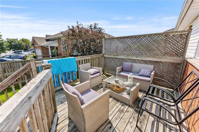 166 St Lawrence Drive, House semidetached with 5 bedrooms, 2 bathrooms and 3 parking in Welland ON | Image 9