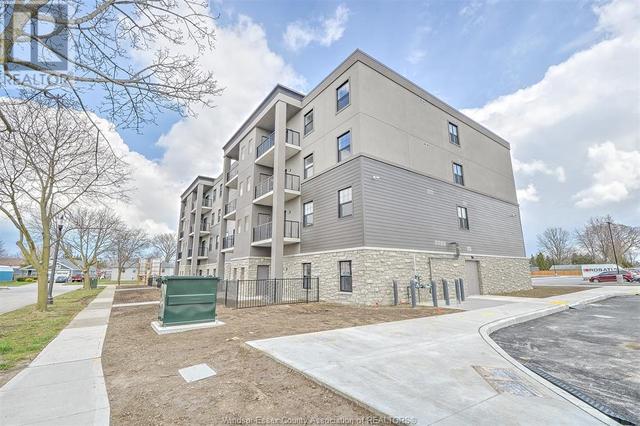 401 - 207 Brock, Condo with 2 bedrooms, 2 bathrooms and null parking in Amherstburg ON | Image 5