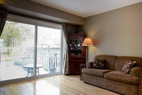 2061 Ghent Ave, House attached with 2 bedrooms, 3 bathrooms and 2 parking in Burlington ON | Image 3
