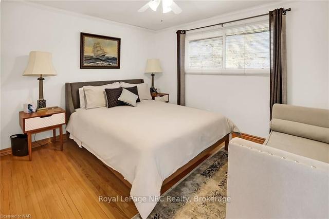 305 Centre St, House detached with 3 bedrooms, 2 bathrooms and 5 parking in Niagara on the Lake ON | Image 27