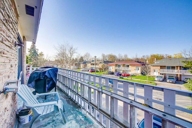 18 Talbot St, House semidetached with 3 bedrooms, 4 bathrooms and 4 parking in Brampton ON | Image 22