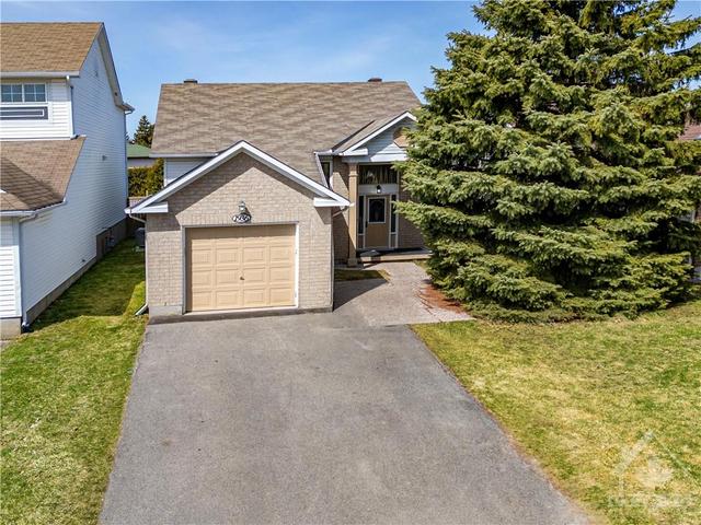 1936 Sunland Drive, House detached with 4 bedrooms, 2 bathrooms and 3 parking in Ottawa ON | Image 1