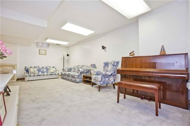 80 Dalmatian Cres, House detached with 4 bedrooms, 4 bathrooms and 6 parking in Toronto ON | Image 17