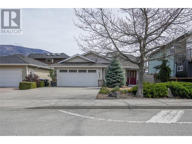 6925 Meadows Drive, House detached with 2 bedrooms, 2 bathrooms and 5 parking in Oliver BC | Image 2