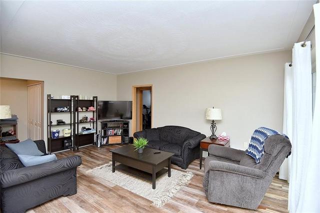 602 - 8 Woodman Drive S, Condo with 2 bedrooms, 1 bathrooms and 1 parking in Hamilton ON | Image 11