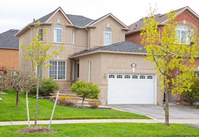 7267 Aldercrest Dr, House detached with 3 bedrooms, 3 bathrooms and 2 parking in Mississauga ON | Image 2