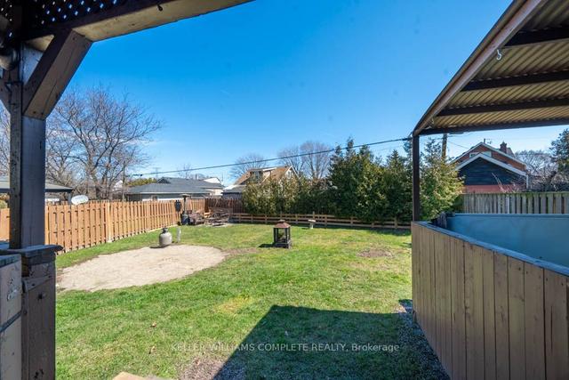780 Knox Ave, House detached with 2 bedrooms, 2 bathrooms and 2 parking in Hamilton ON | Image 24