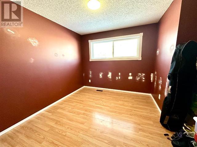 9239 107 Avenue, House detached with 4 bedrooms, 2 bathrooms and 4 parking in Grande Prairie AB | Image 12