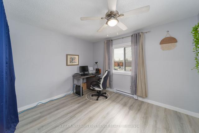 g11 - 147 Edgehill Dr, Condo with 2 bedrooms, 1 bathrooms and 2 parking in Barrie ON | Image 4
