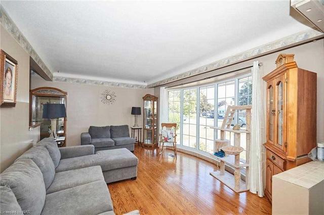 56 Sunnylea Dr, House detached with 3 bedrooms, 2 bathrooms and 3 parking in St. Catharines ON | Image 35