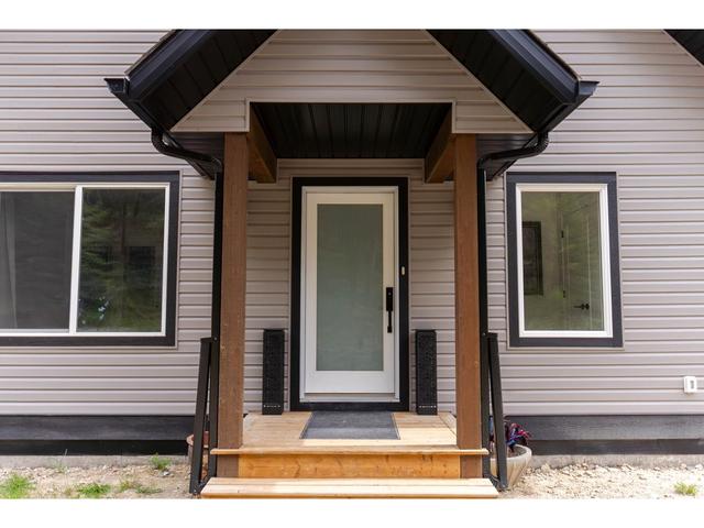 4165 Highway 93, House detached with 3 bedrooms, 1 bathrooms and null parking in East Kootenay B BC | Image 6