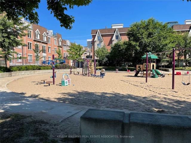 709c - 10 Laidlaw St, Townhouse with 1 bedrooms, 1 bathrooms and 0 parking in Toronto ON | Image 10