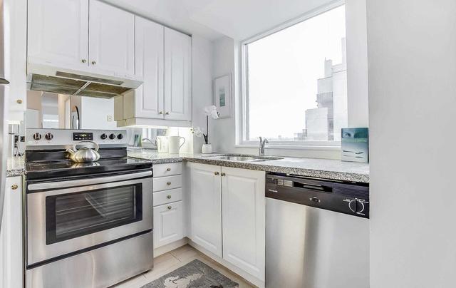 lph8 - 55 Bloor St E, Condo with 2 bedrooms, 2 bathrooms and 1 parking in Toronto ON | Image 30