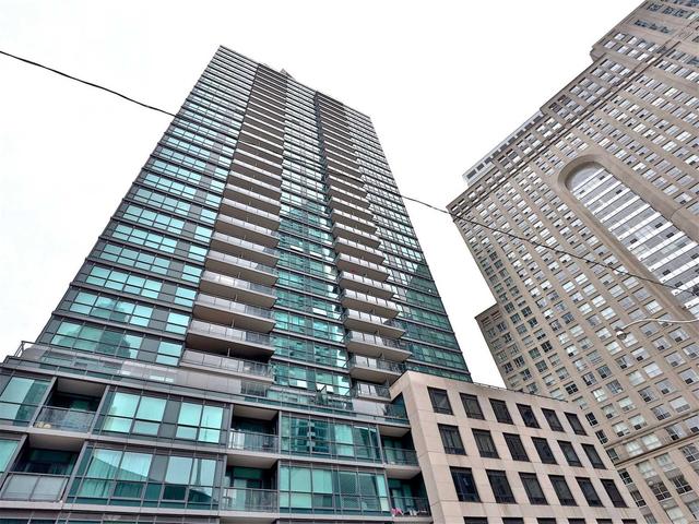 3002 - 1 Scott St, Condo with 2 bedrooms, 2 bathrooms and 1 parking in Toronto ON | Image 1