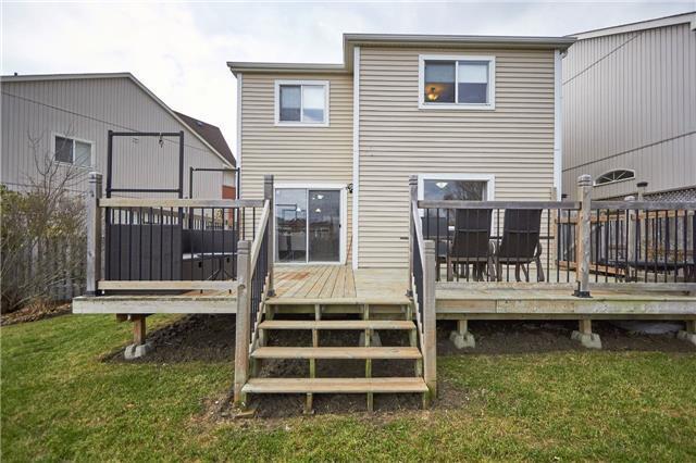1256 Ashgrove Cres, House detached with 3 bedrooms, 2 bathrooms and 2 parking in Oshawa ON | Image 17