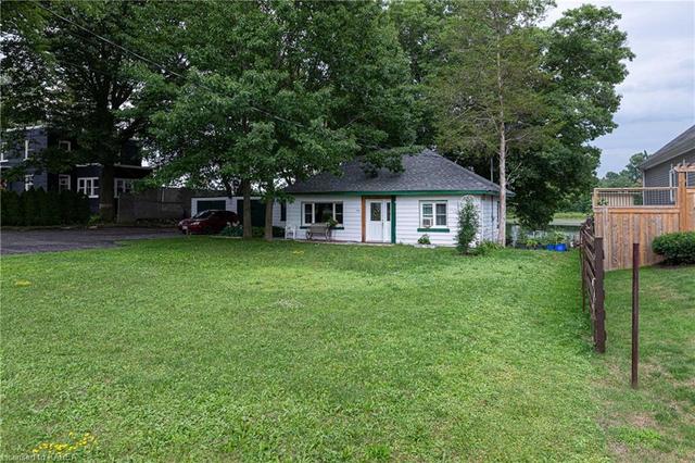 446 Dundas Street W, House detached with 2 bedrooms, 1 bathrooms and 12 parking in Greater Napanee ON | Image 7