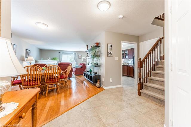 15 Savannah Ridge Drive, House semidetached with 2 bedrooms, 1 bathrooms and 4 parking in Brant ON | Image 8