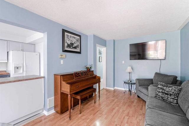 52 Wickstead Crt, Townhouse with 2 bedrooms, 3 bathrooms and 1 parking in Brampton ON | Image 40