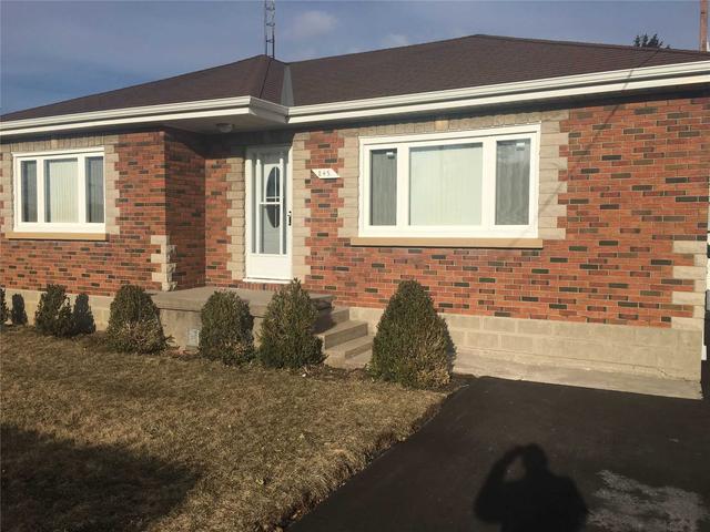 845 Sylvia St, House detached with 2 bedrooms, 1 bathrooms and 2 parking in Oshawa ON | Image 1