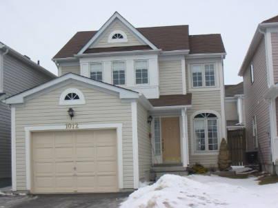 1012 Roseheath St, House detached with 3 bedrooms, 3 bathrooms and 2 parking in Oshawa ON | Image 1