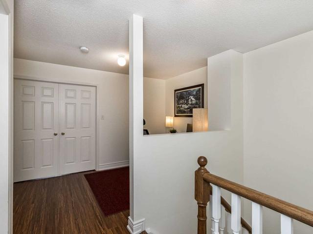 383 Hobbs Cres, House attached with 3 bedrooms, 3 bathrooms and 2 parking in Milton ON | Image 27