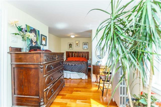23 Abbs St, House detached with 3 bedrooms, 4 bathrooms and 2 parking in Toronto ON | Image 19