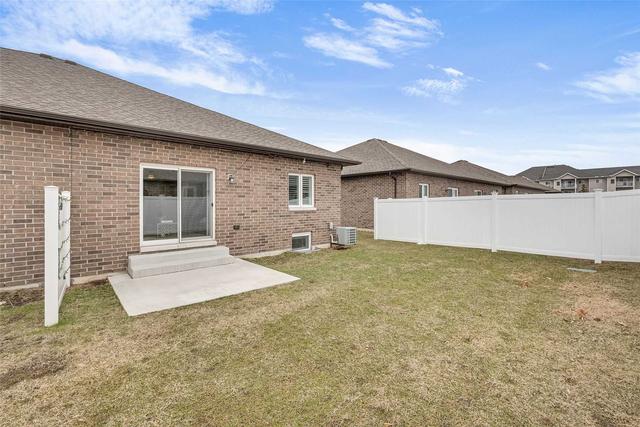 2545 Olive Rd, House semidetached with 2 bedrooms, 3 bathrooms and 5 parking in Windsor ON | Image 29