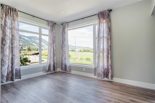 7206 6 Highway, House detached with 1 bedrooms, 2 bathrooms and null parking in Coldstream BC | Image 33