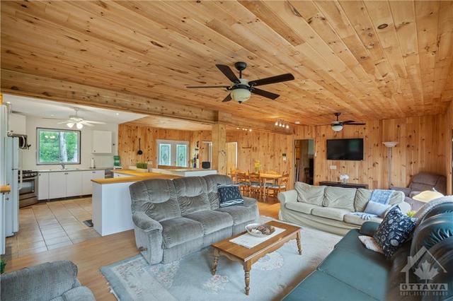 6055 Centennial Drive, House detached with 2 bedrooms, 1 bathrooms and 8 parking in Greater Madawaska ON | Image 4