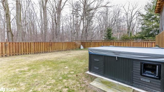 3914 Rosemary Lane, House detached with 3 bedrooms, 2 bathrooms and 5 parking in Innisfil ON | Image 25