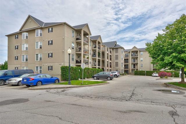 408 - 1421 Walkers Line, Condo with 1 bedrooms, 1 bathrooms and 1 parking in Burlington ON | Card Image