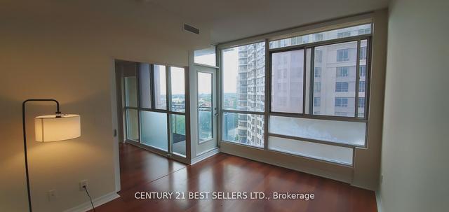 801 - 225 Webb Dr, Condo with 1 bedrooms, 1 bathrooms and 1 parking in Mississauga ON | Image 3