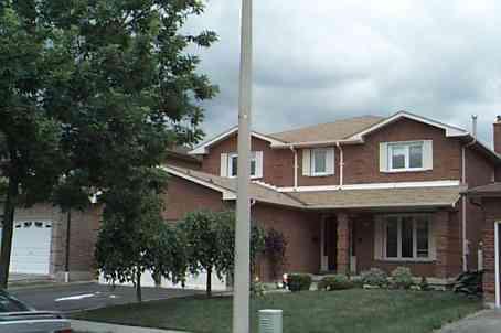 108 Nipissing Cres, House detached with 4 bedrooms, 3 bathrooms and 4 parking in Brampton ON | Image 1