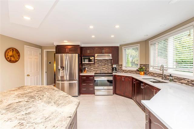 27 Buttonwood Trail, House detached with 4 bedrooms, 4 bathrooms and 6 parking in Ottawa ON | Image 7