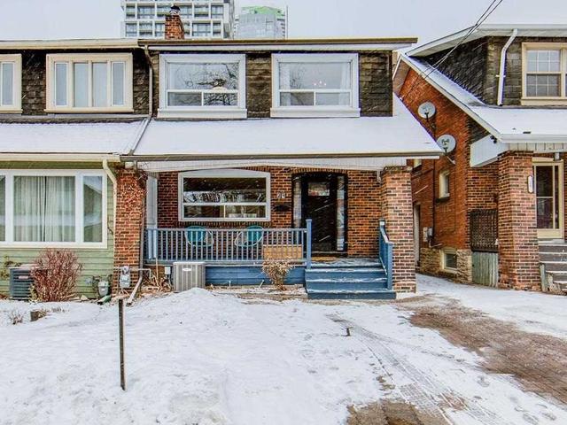 24 Manor Rd E, House semidetached with 4 bedrooms, 3 bathrooms and 2 parking in Toronto ON | Image 1