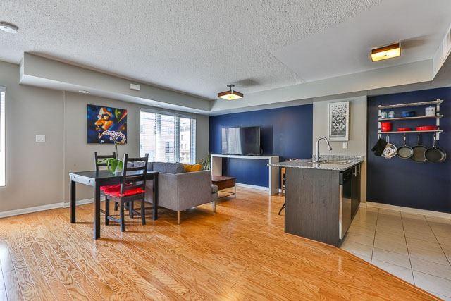 Th211 - 9 Foundry Ave, Townhouse with 3 bedrooms, 2 bathrooms and 1 parking in Toronto ON | Image 2