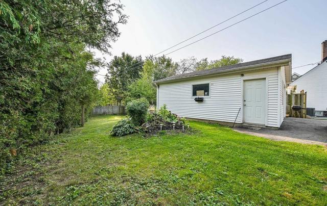 76 Kings Cres, House detached with 2 bedrooms, 1 bathrooms and 7 parking in Ajax ON | Image 22