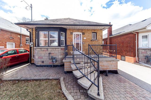 187 Cameron Ave, House detached with 2 bedrooms, 2 bathrooms and 4 parking in Toronto ON | Image 12