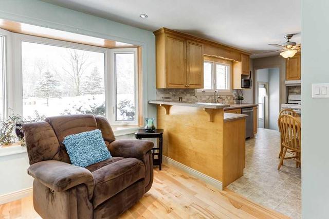 4774 King St, House detached with 3 bedrooms, 2 bathrooms and 10 parking in Caledon ON | Image 5