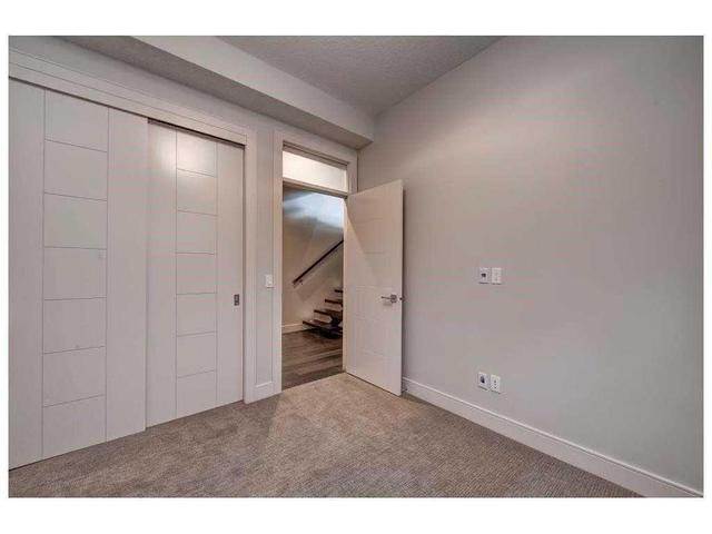 2507 21 Street Sw, Home with 4 bedrooms, 3 bathrooms and 2 parking in Calgary AB | Image 16